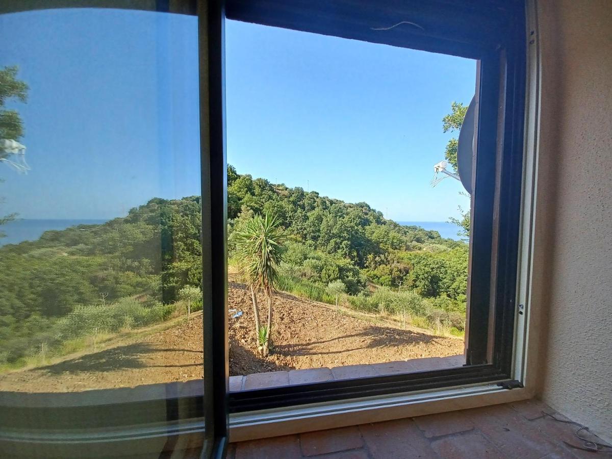 Agriturismo Le Terre Di Venere อักเชียโรลี ภายนอก รูปภาพ